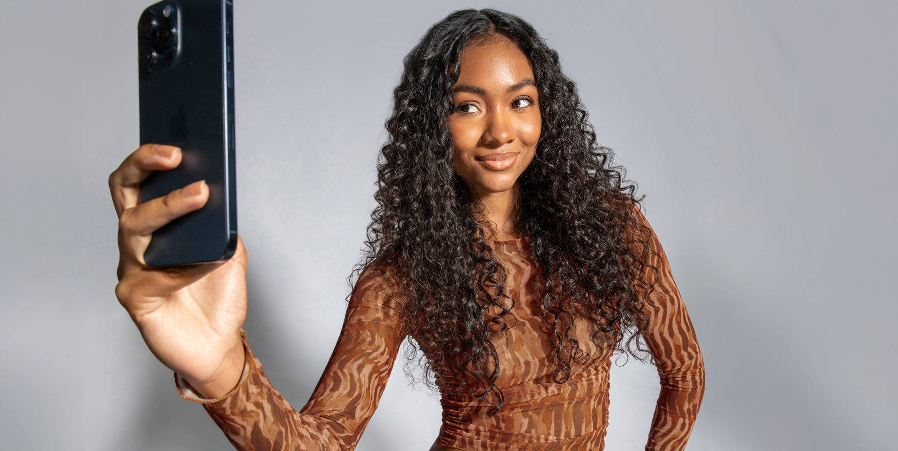 Rutina completa Método Curly: Pasos, ejemplos y productos para cuidar tus rizos